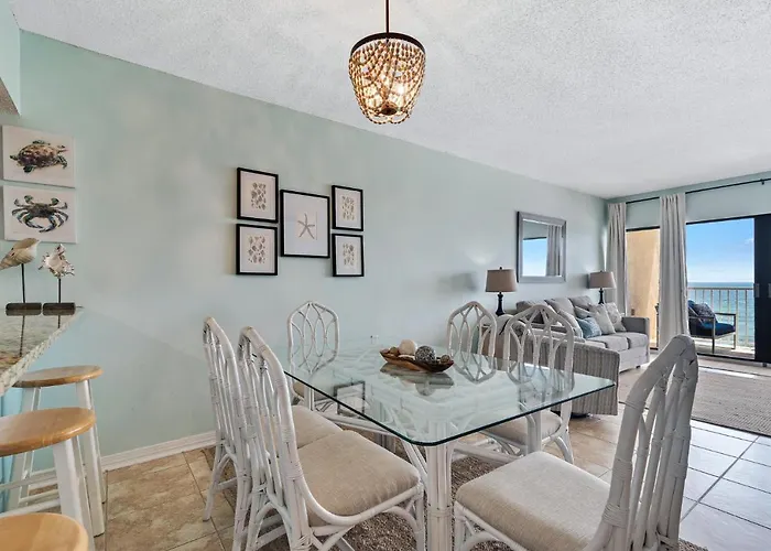 Tropical Winds 403: Beachfront Oasis With Pool And Fitness *